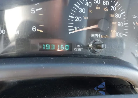 2000 Jeep Cherokee Classic z USA, uszkodzony, nr VIN 1J4FF58S4YL173617